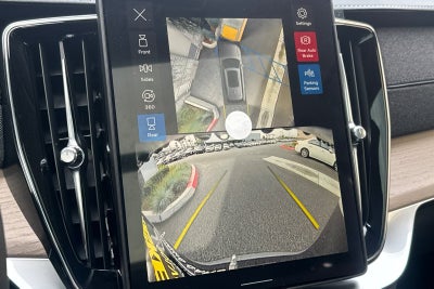 2026 Volvo XC90 B6 Plus 6-Seater