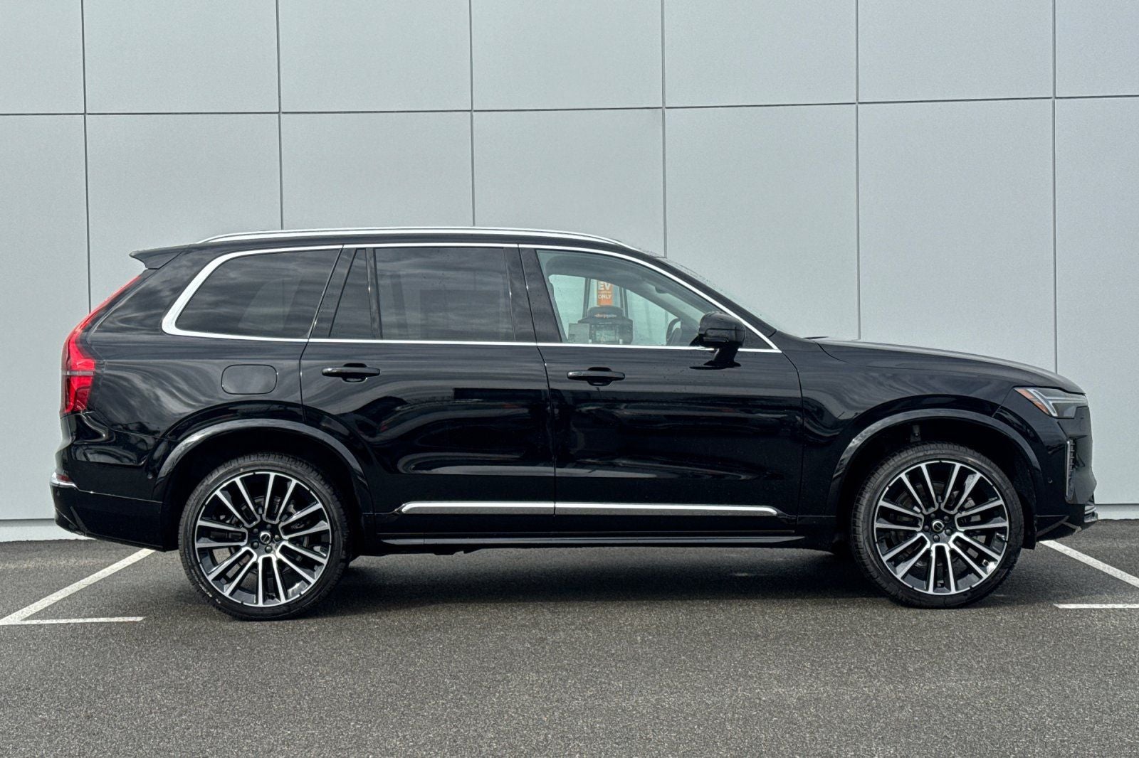 2026 Volvo XC90 B6 Plus 6-Seater