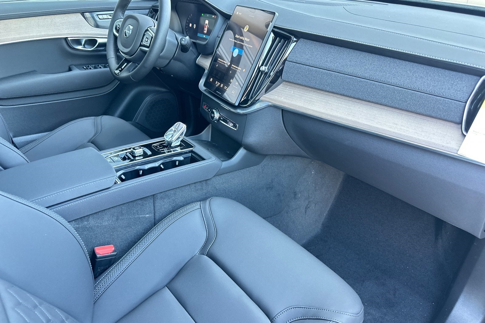 2026 Volvo XC90 B6 Plus 6-Seater