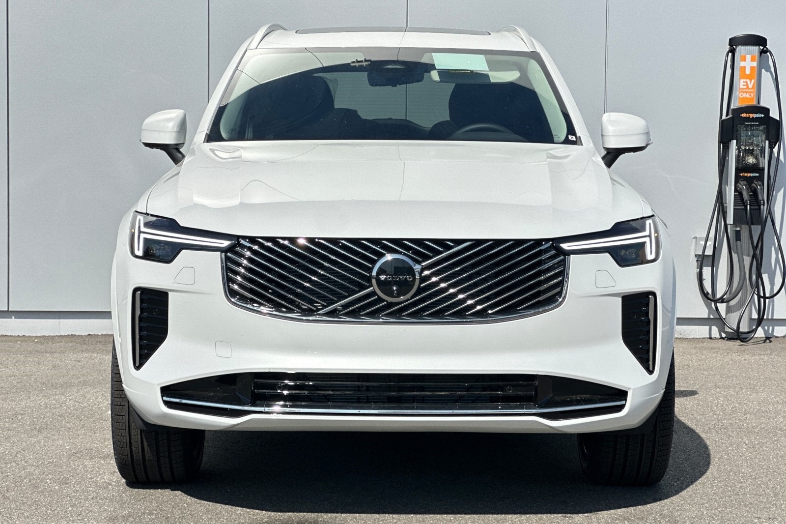 2026 Volvo XC90 B6 Plus 6-Seater