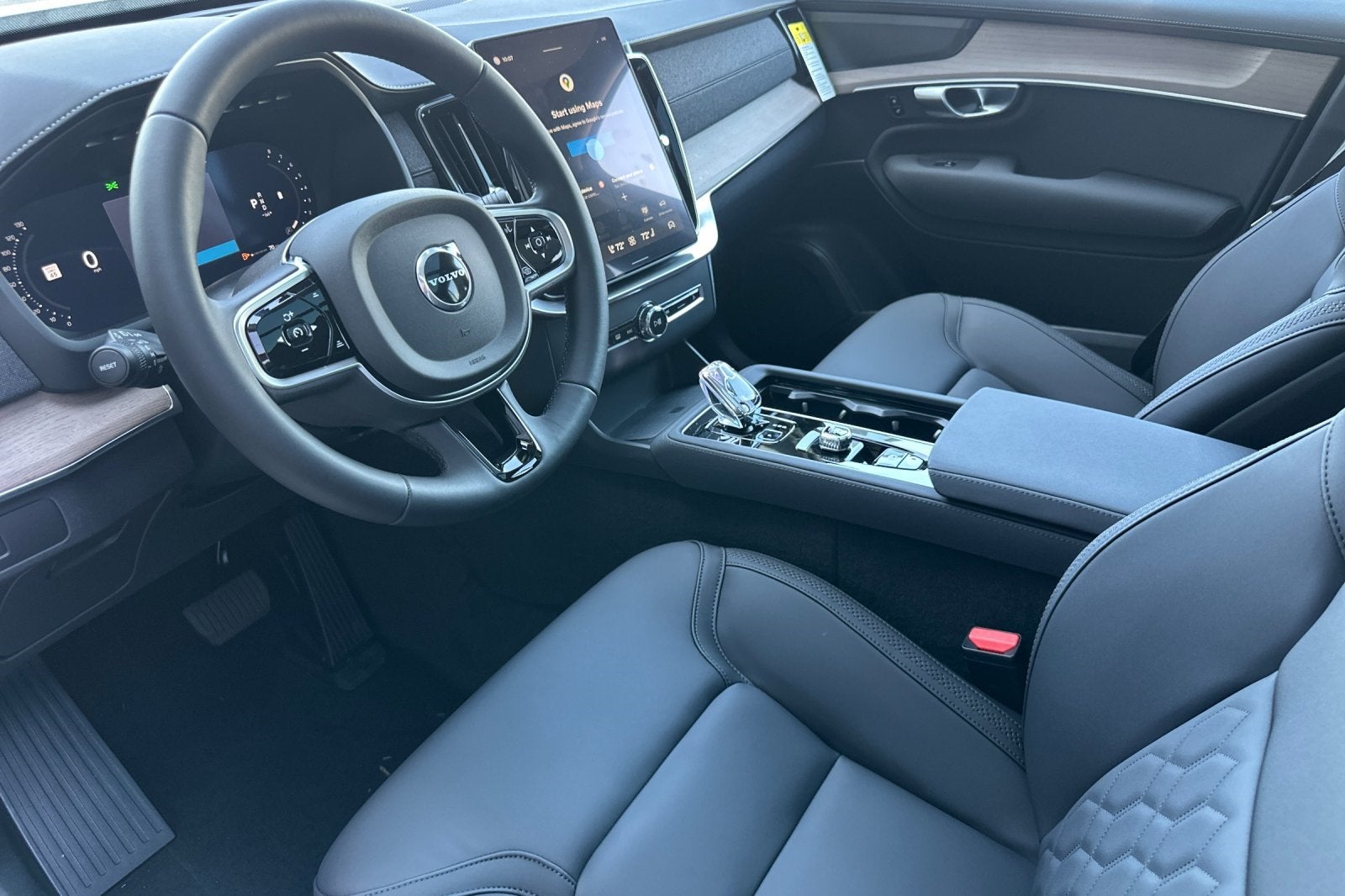 2026 Volvo XC90 B6 Plus 6-Seater