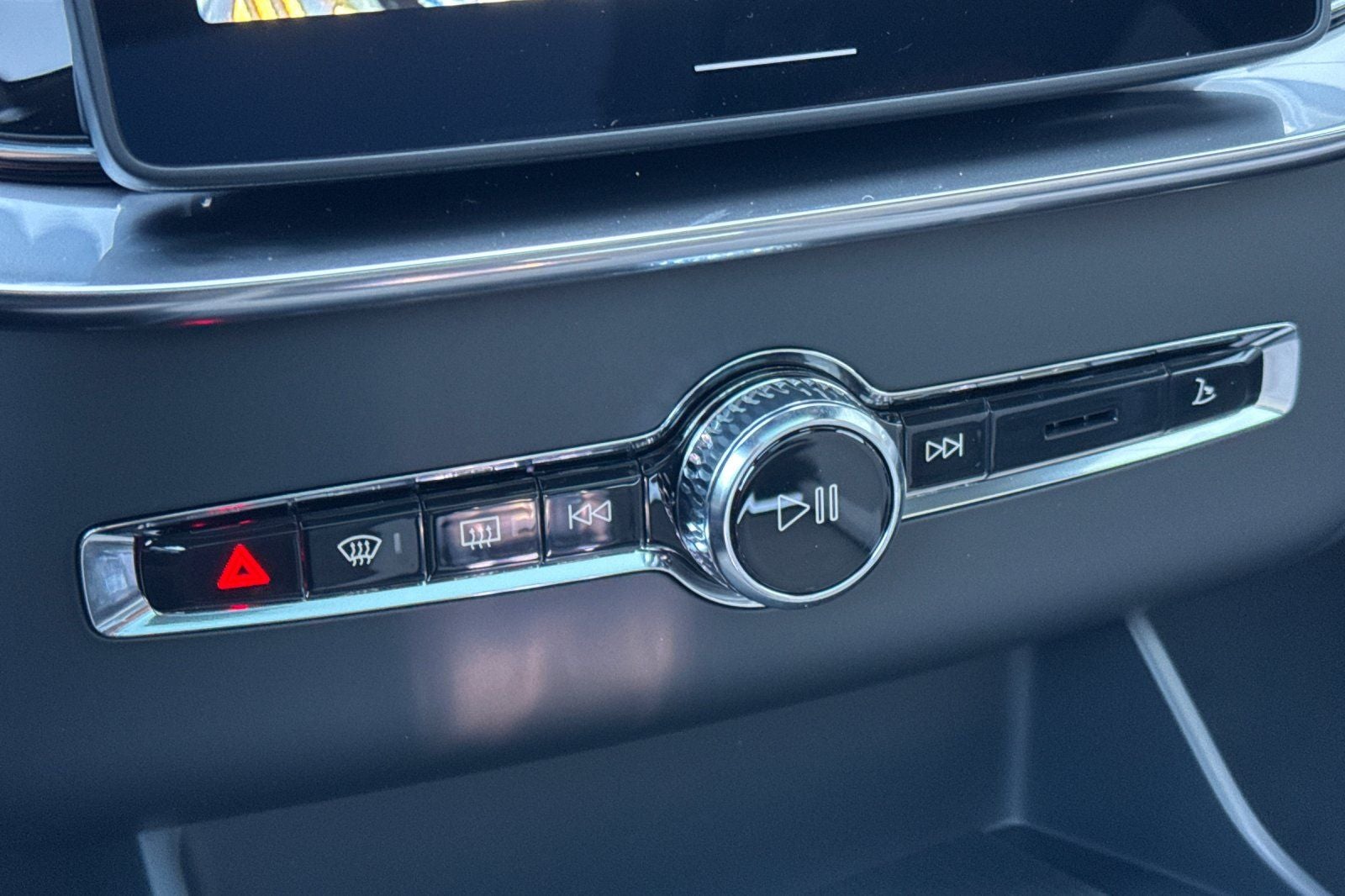 2026 Volvo XC90 B6 Plus 6-Seater