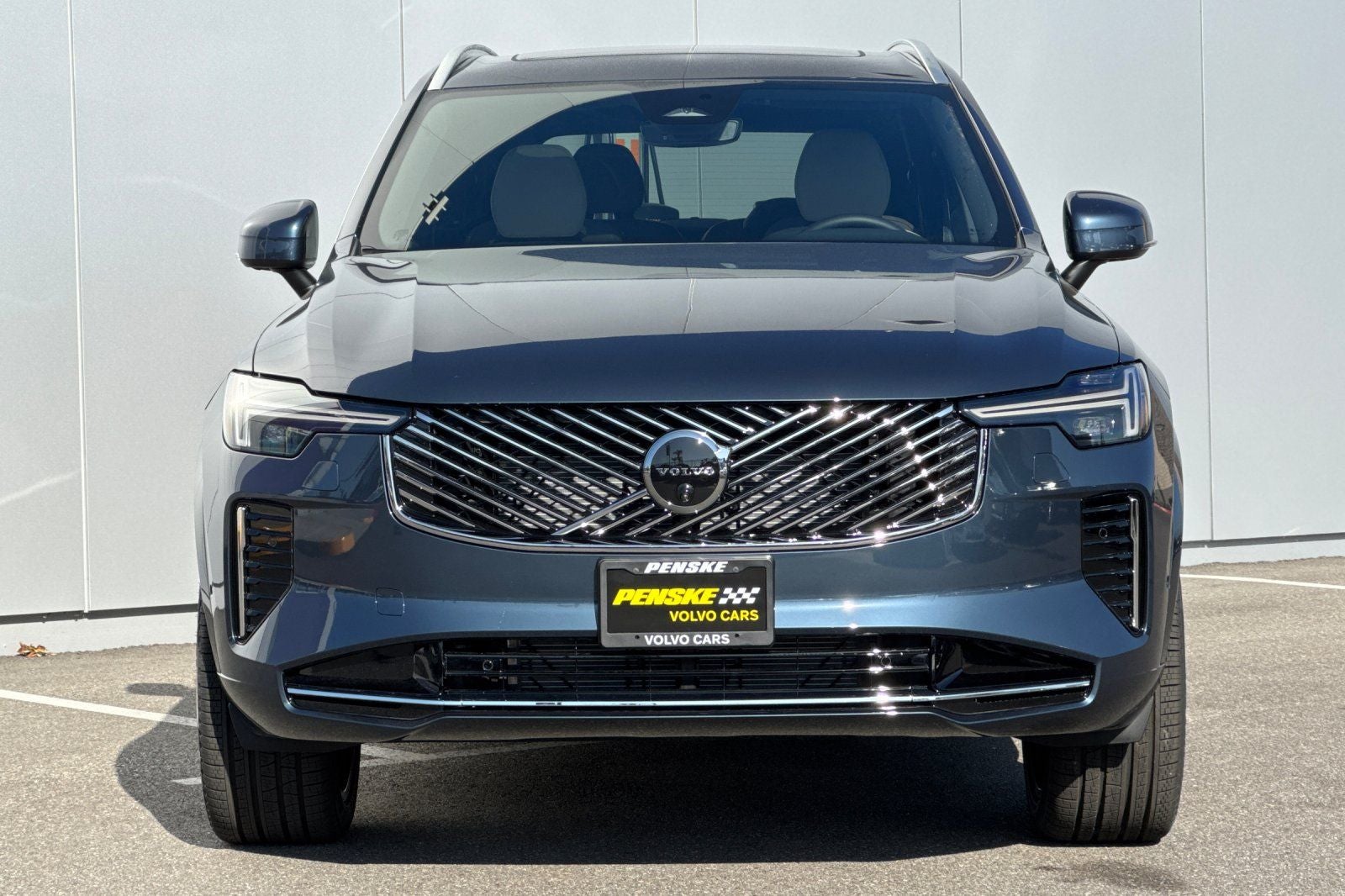 2026 Volvo XC90 B6 Plus 6-Seater