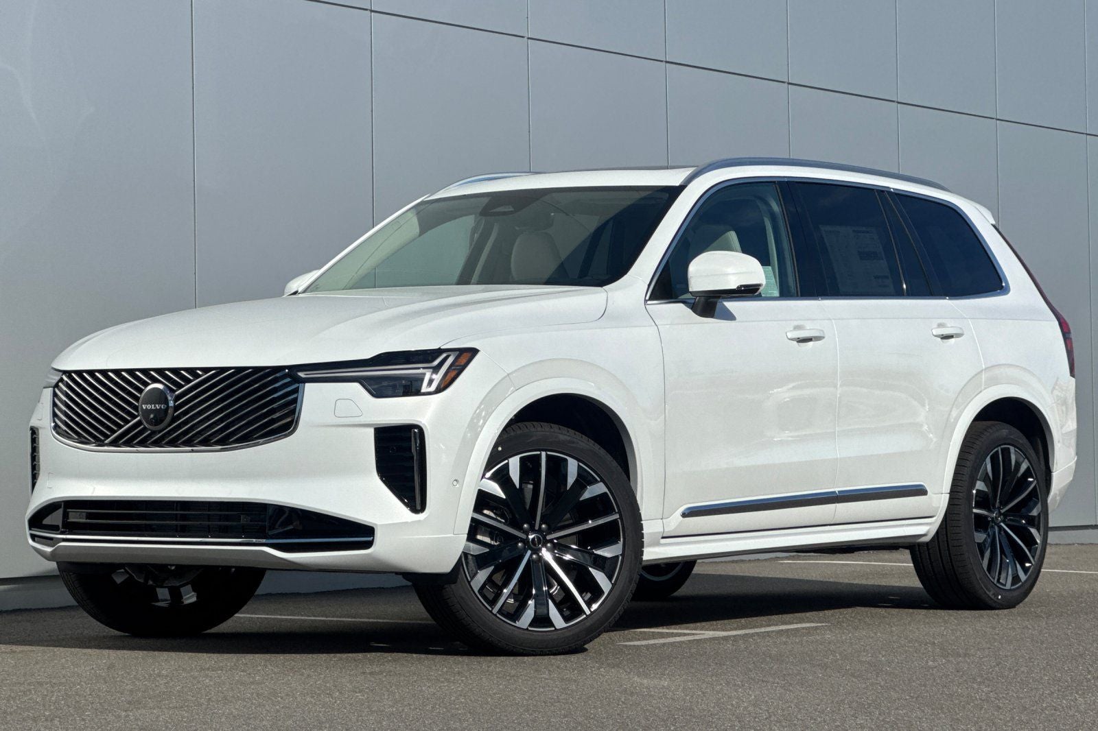 2026 Volvo XC90 B6 Ultra