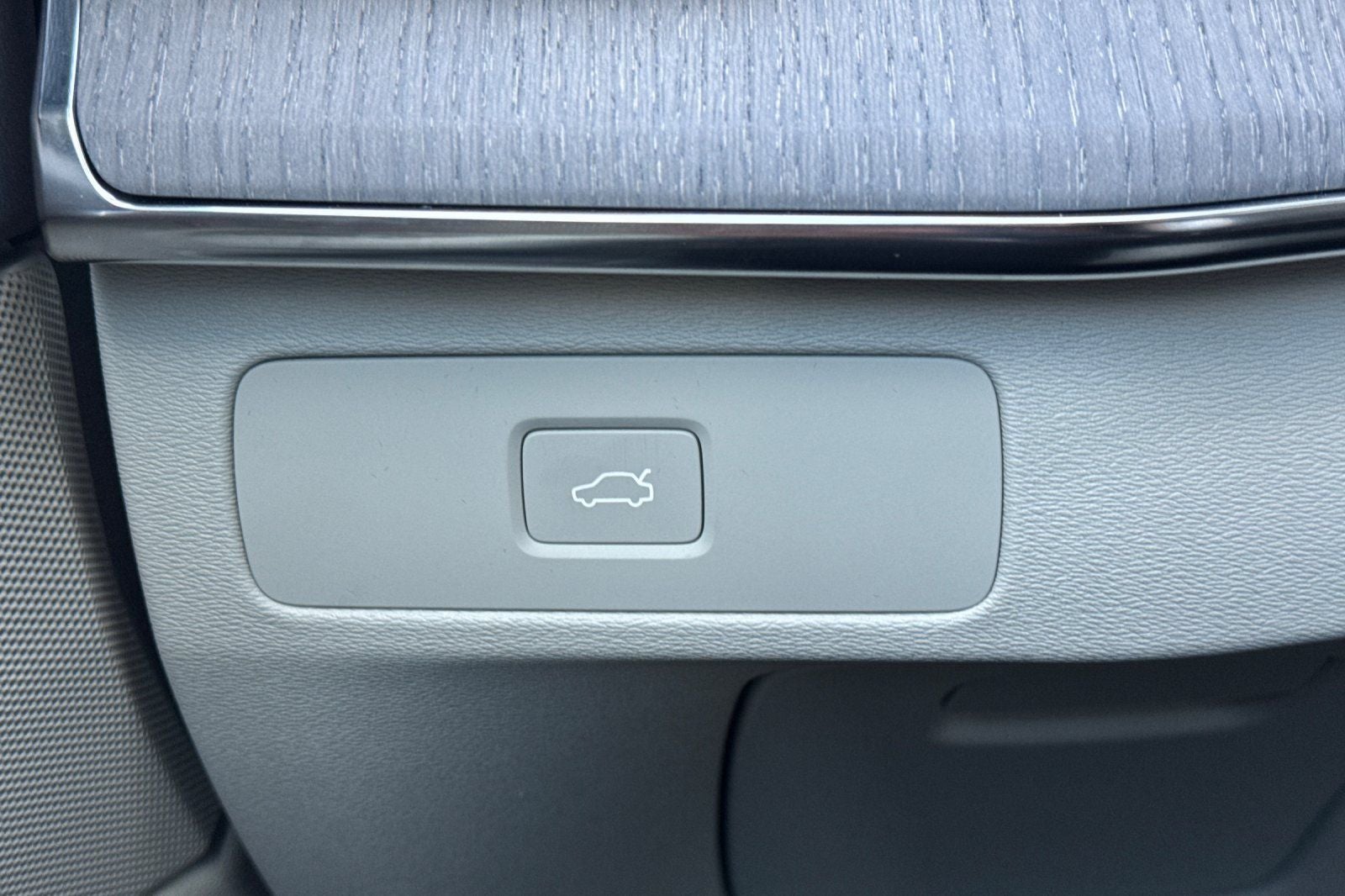 2026 Volvo XC90 B6 Ultra