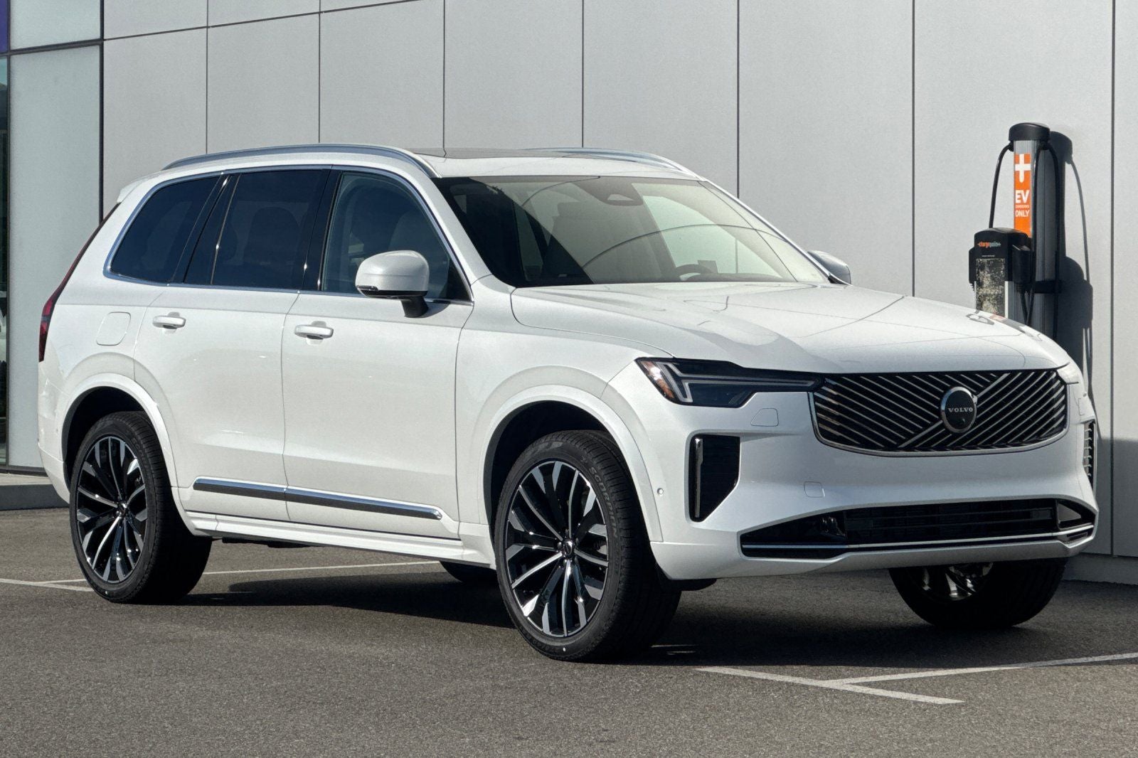 2026 Volvo XC90 B6 Ultra