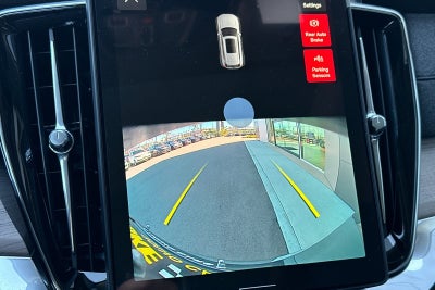 2025 Volvo XC90 B6 Core 2025.5