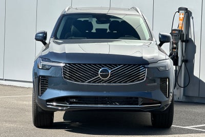 2025 Volvo XC90 B6 Core 2025.5
