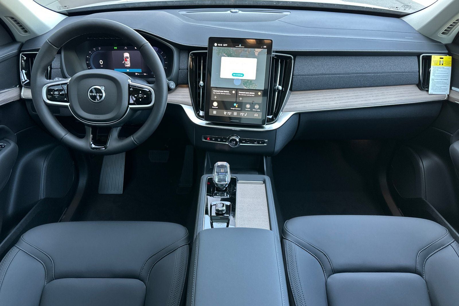 2025 Volvo XC90 B6 Core 2025.5