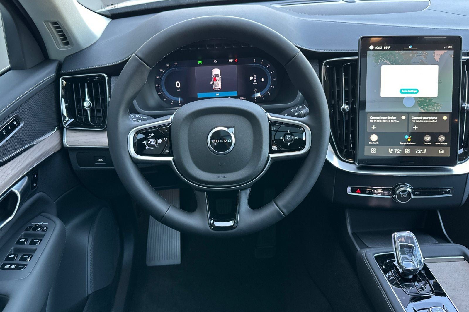 2025 Volvo XC90 B6 Core 2025.5