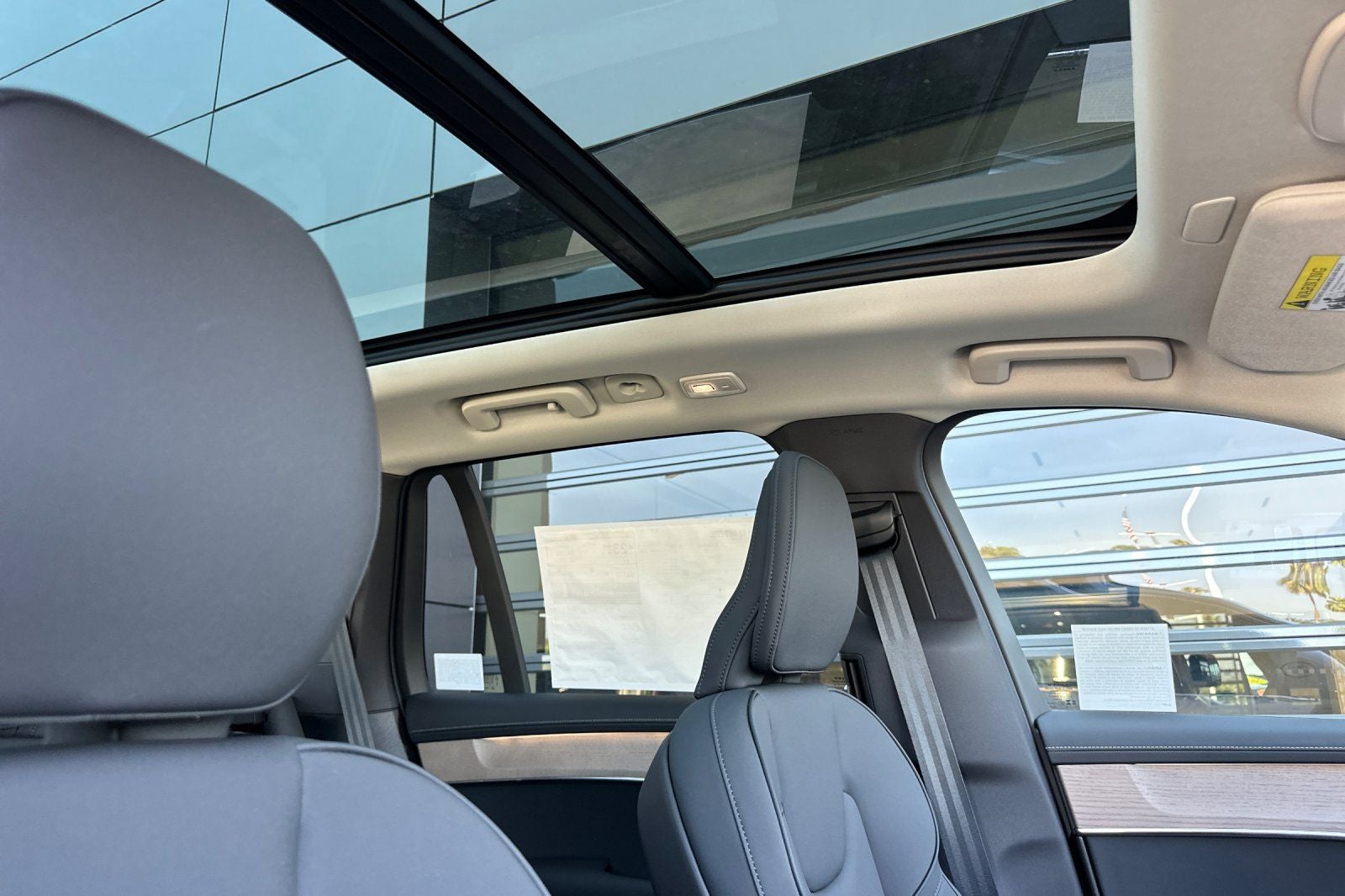 2025 Volvo XC90 B6 Core 2025.5