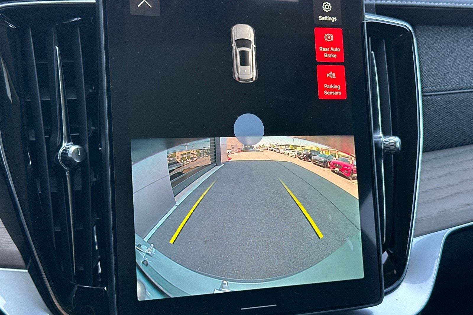 2025 Volvo XC90 B6 Core 2025.5