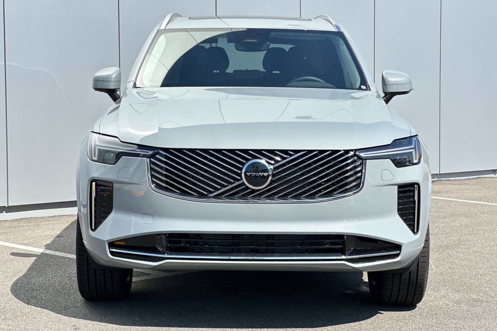 2025 Volvo XC90 B6 Core 2025.5