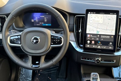 2025 Volvo XC90 B6 Core 2025.5