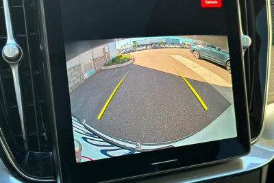 2025 Volvo XC90 B6 Core 2025.5