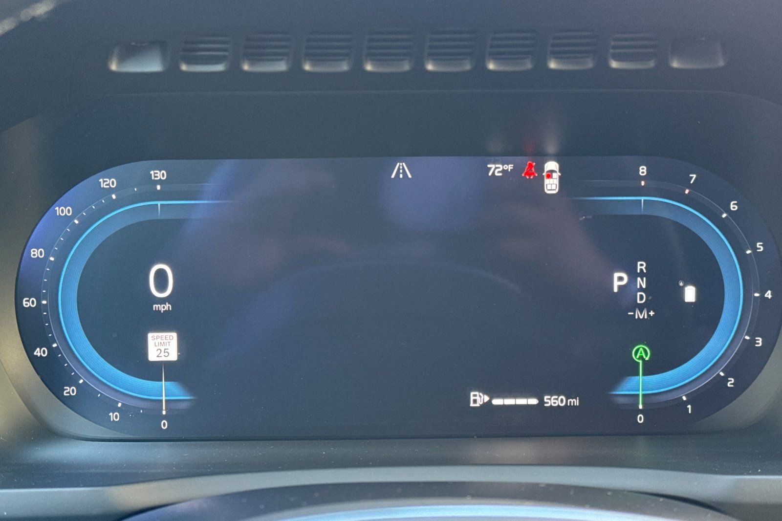 2025 Volvo XC90 B6 Core 2025.5