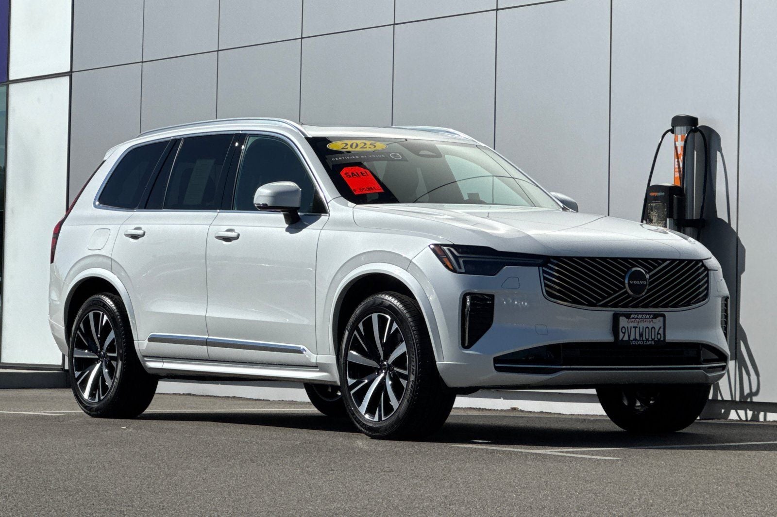 2025 Volvo XC90 B6 Core 2025.5