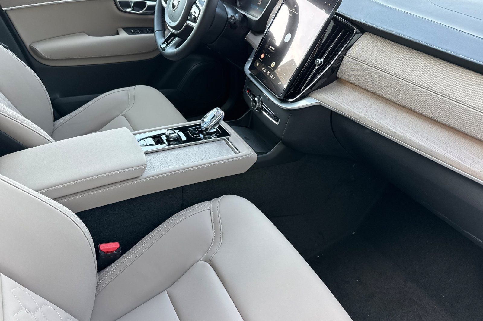 2026 Volvo XC90 B6 Plus 7-Seater