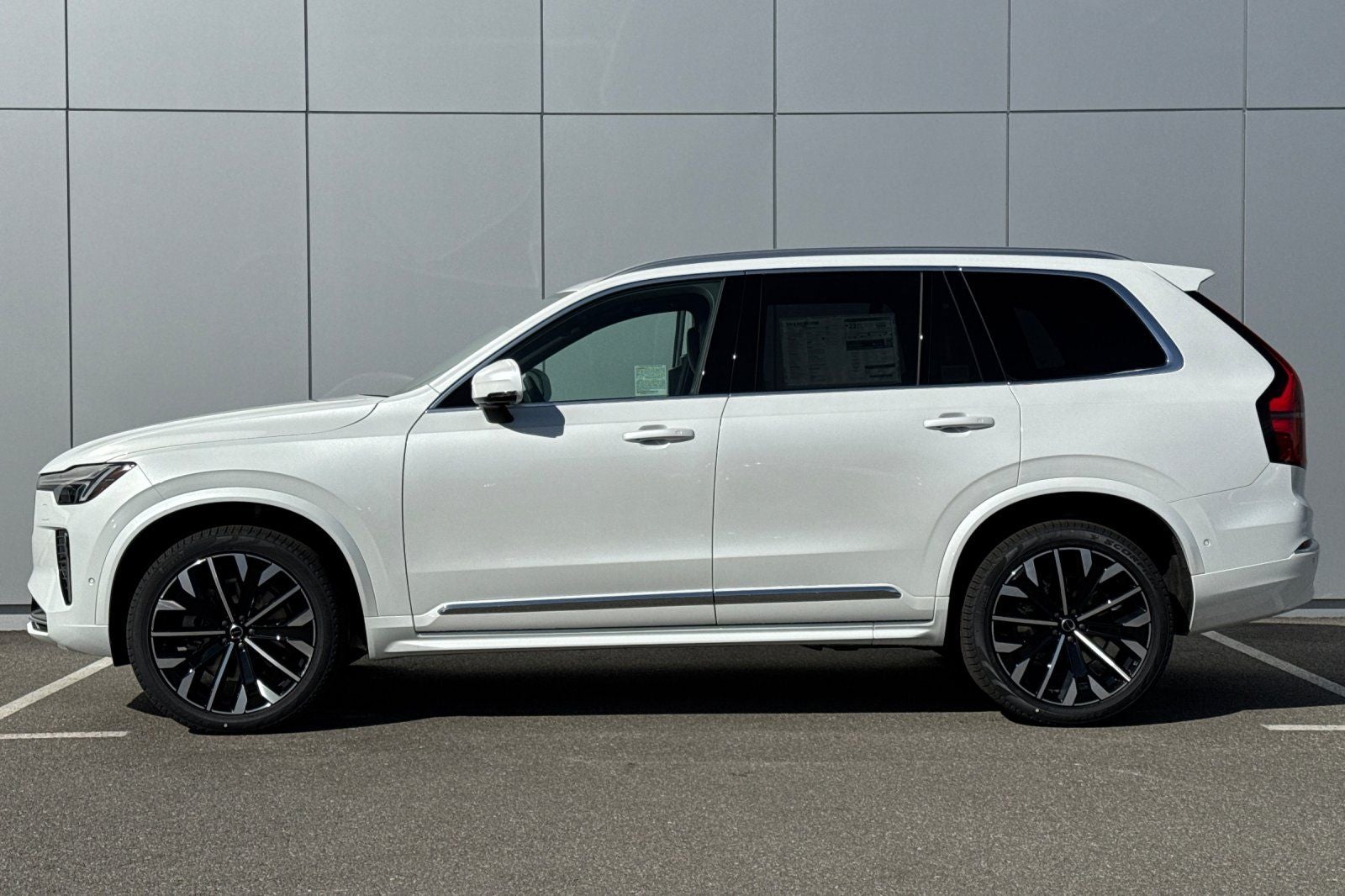 2026 Volvo XC90 B6 Plus 7-Seater