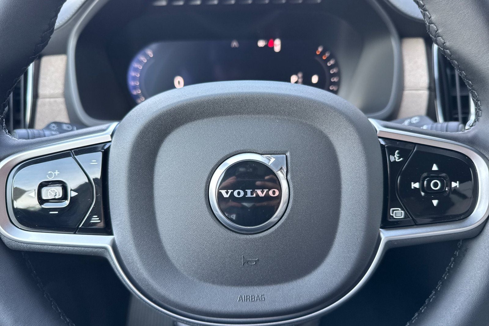 2026 Volvo XC90 B6 Plus 7-Seater