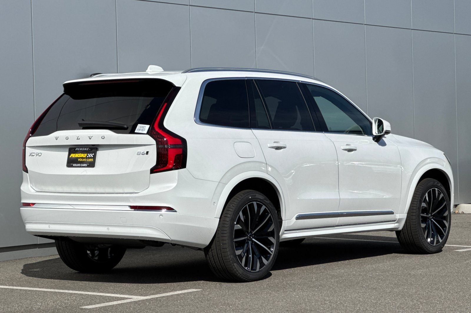 2026 Volvo XC90 B6 Plus 7-Seater