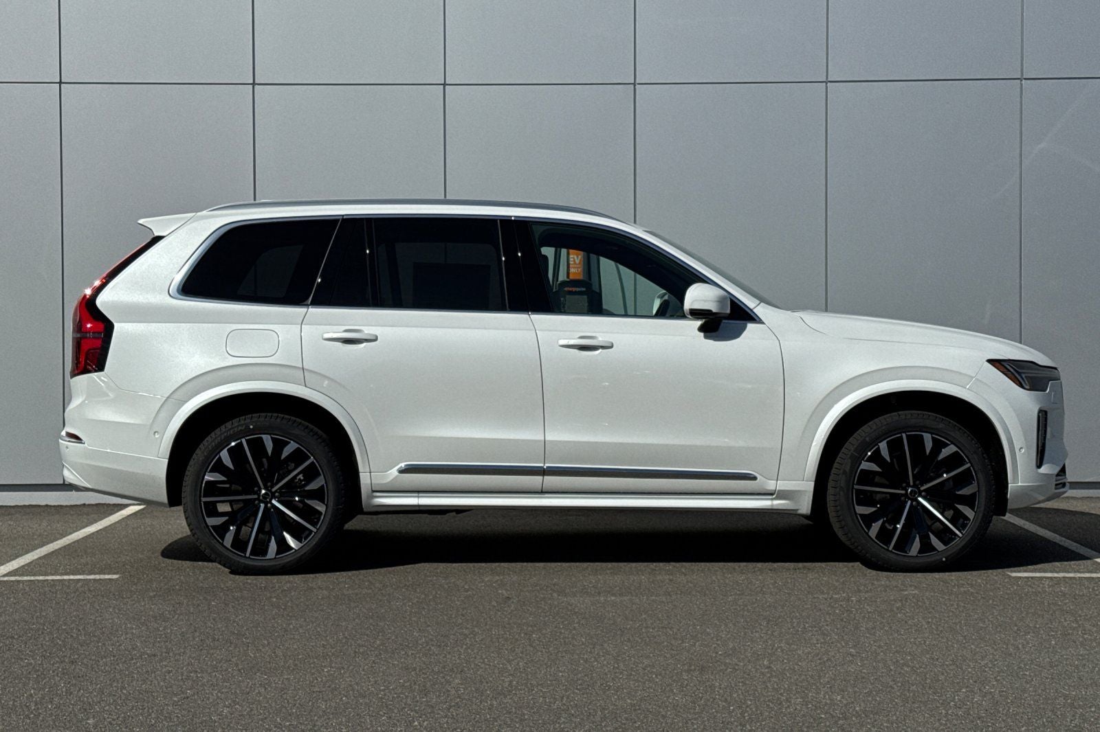 2026 Volvo XC90 B6 Plus 7-Seater