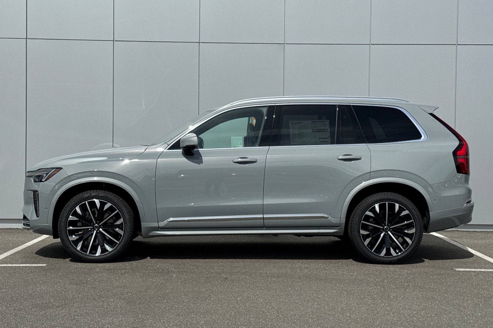 2026 Volvo XC90 B6 Plus 7-Seater
