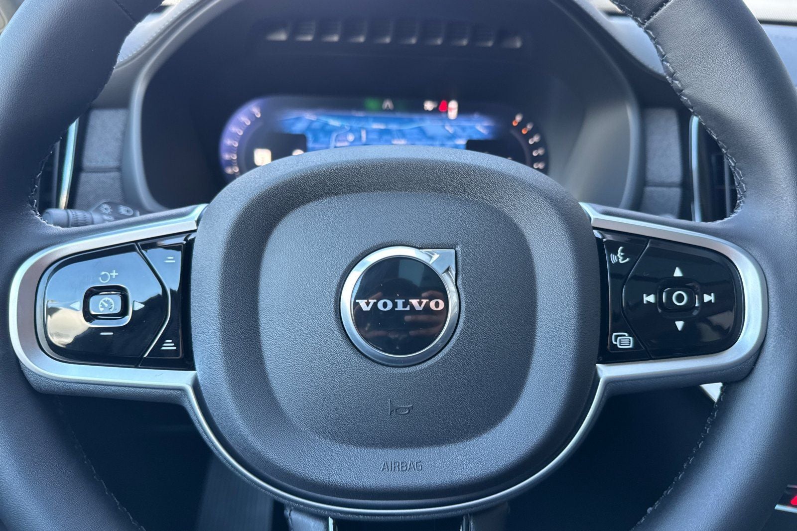 2026 Volvo XC90 B6 Plus 7-Seater