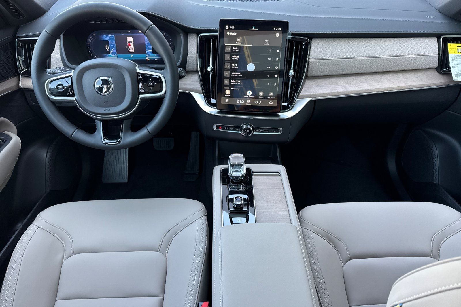 2026 Volvo XC90 B6 Plus 7-Seater