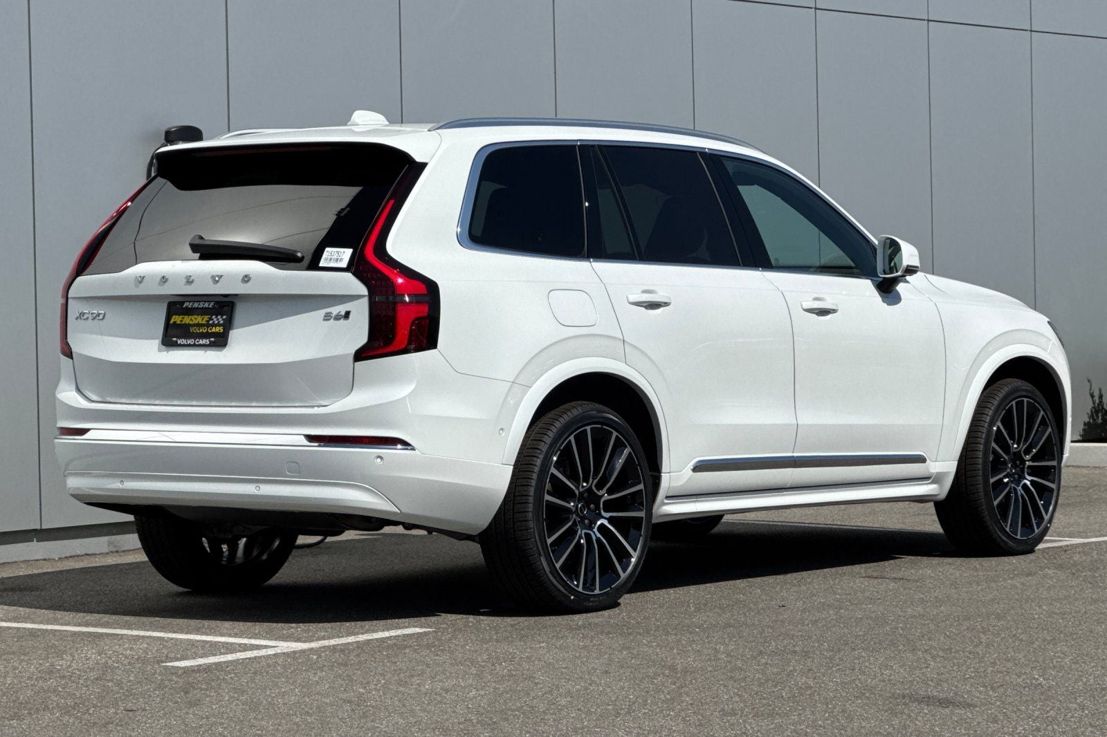 2026 Volvo XC90 B6 Plus 7-Seater