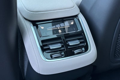 2027 Volvo XC90 B6 Plus 7-Seater