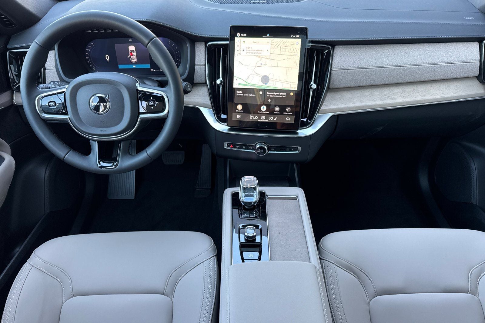 2027 Volvo XC90 B6 Plus 7-Seater