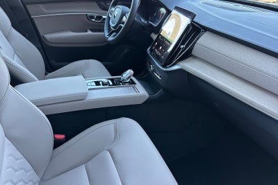 2027 Volvo XC90 B6 Plus 7-Seater