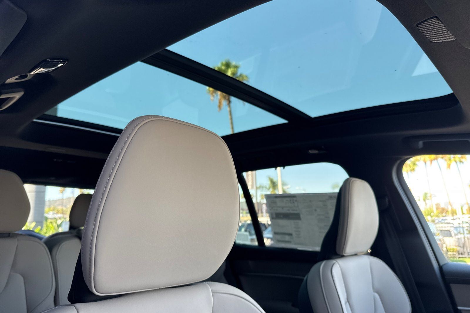 2027 Volvo XC90 B6 Plus 7-Seater