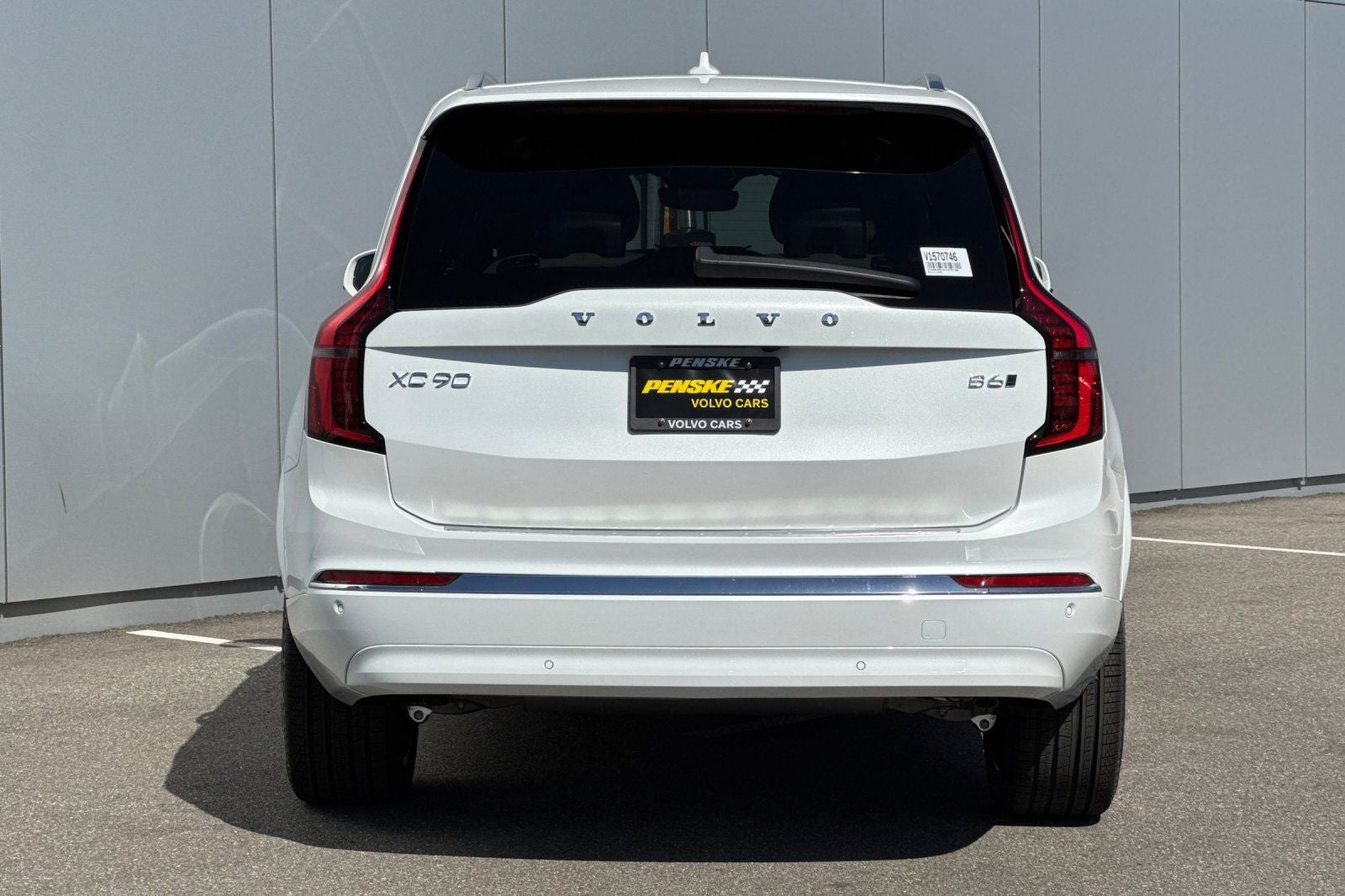 2027 Volvo XC90 B6 Plus 7-Seater