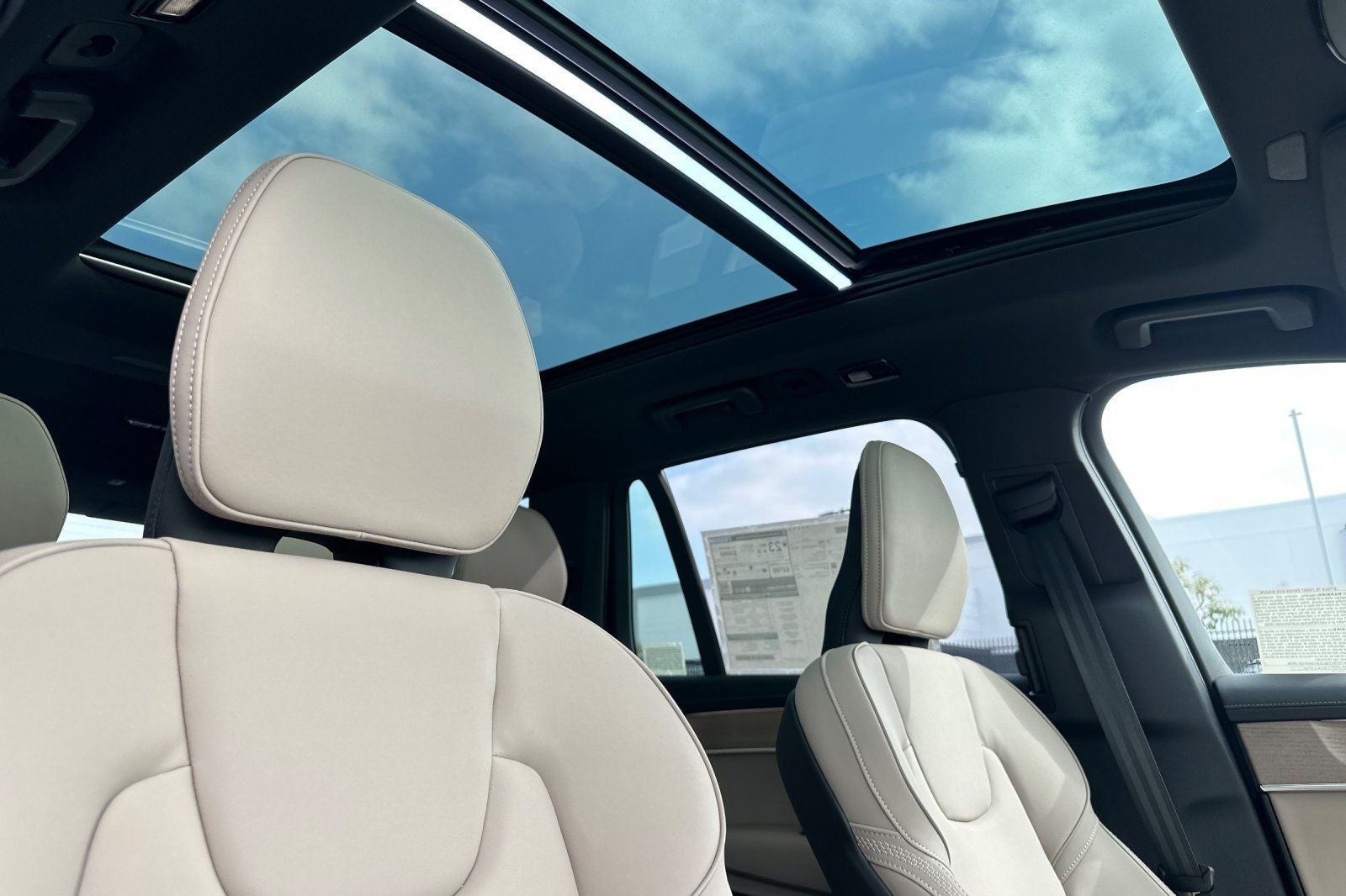 2026 Volvo XC90 B6 Plus 7-Seater