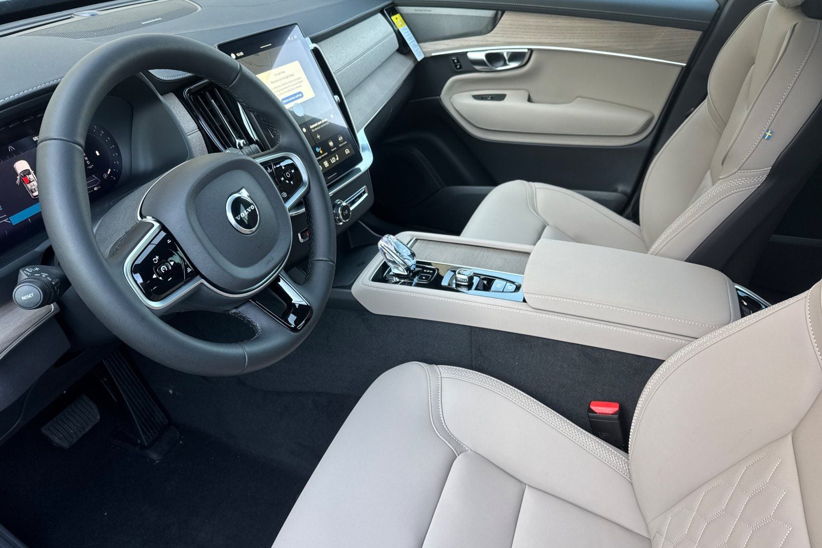 2026 Volvo XC90 B6 Plus 7-Seater