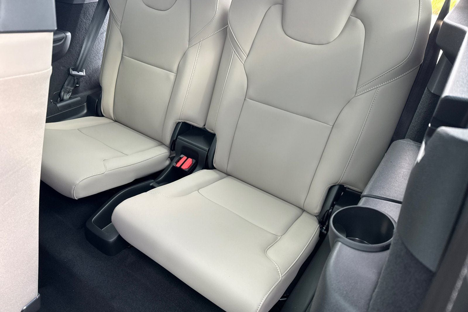 2027 Volvo XC90 B6 Plus 7-Seater