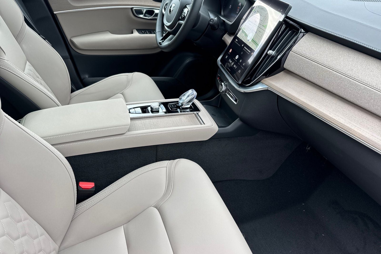 2027 Volvo XC90 B6 Plus 7-Seater