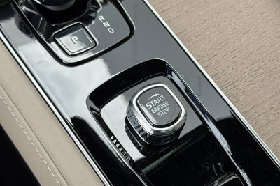 2027 Volvo XC90 B6 Plus 7-Seater