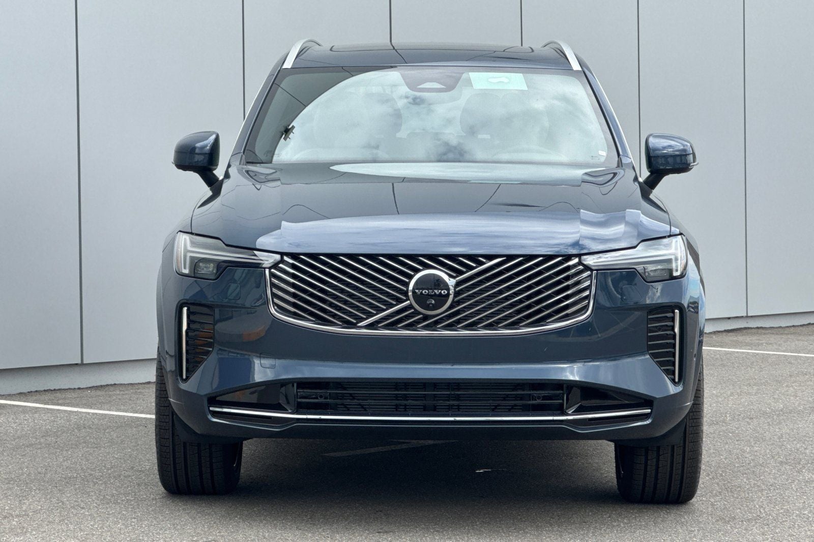 2027 Volvo XC90 B6 Plus 7-Seater