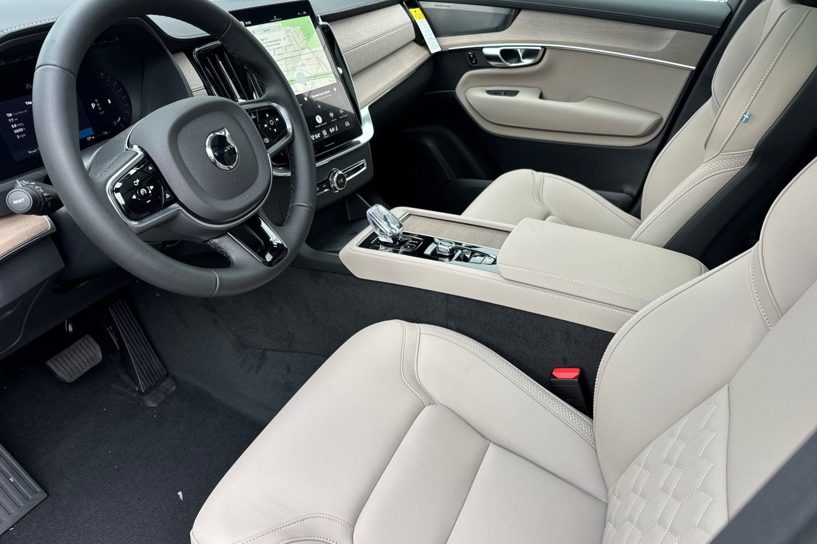 2027 Volvo XC90 B6 Plus 7-Seater