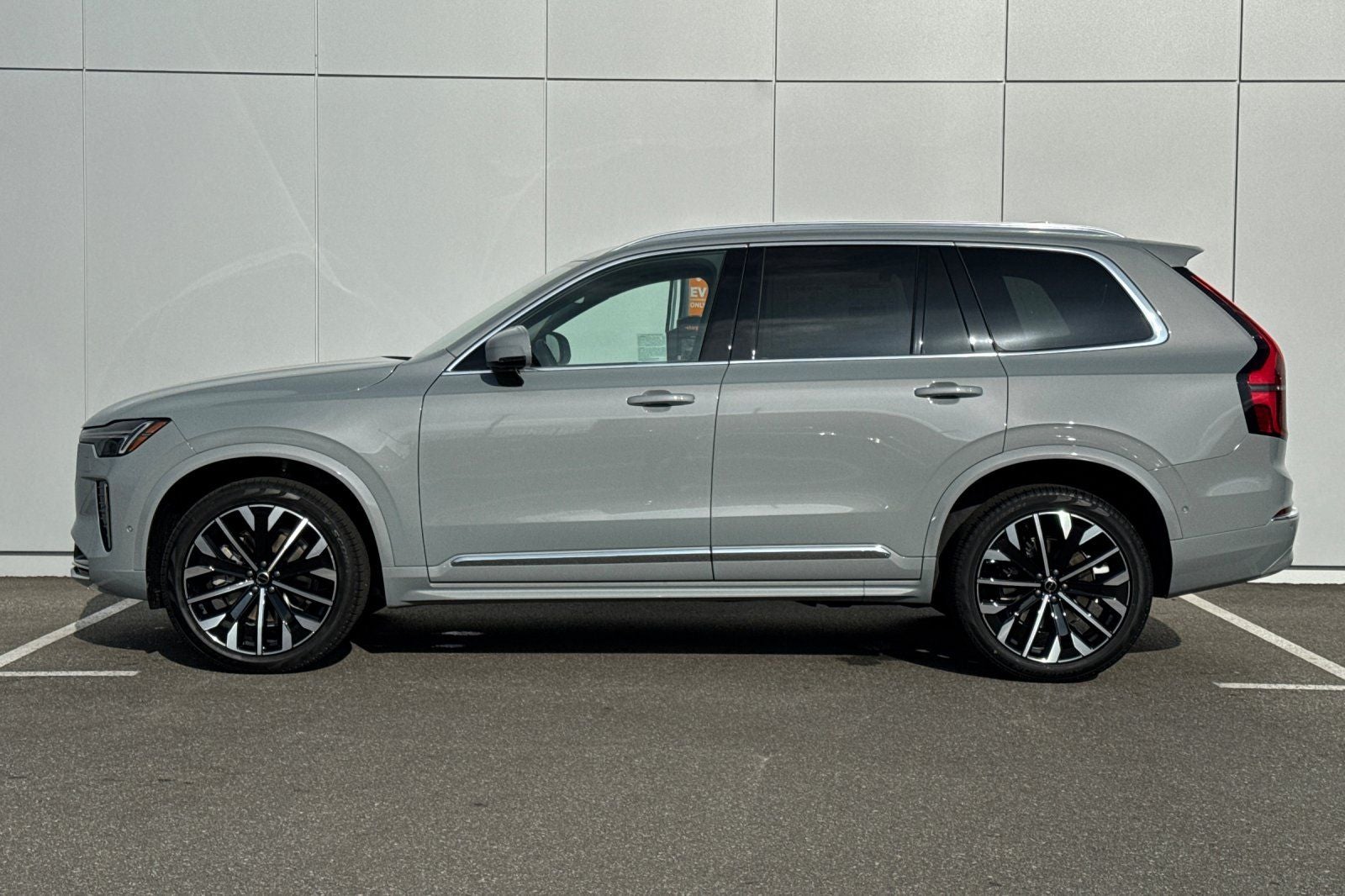 2026 Volvo XC90 B6 Plus 7-Seater