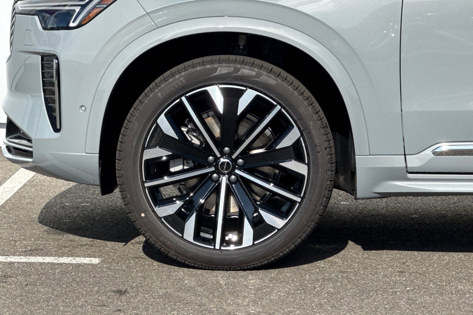 2027 Volvo XC90 B6 Plus 7-Seater