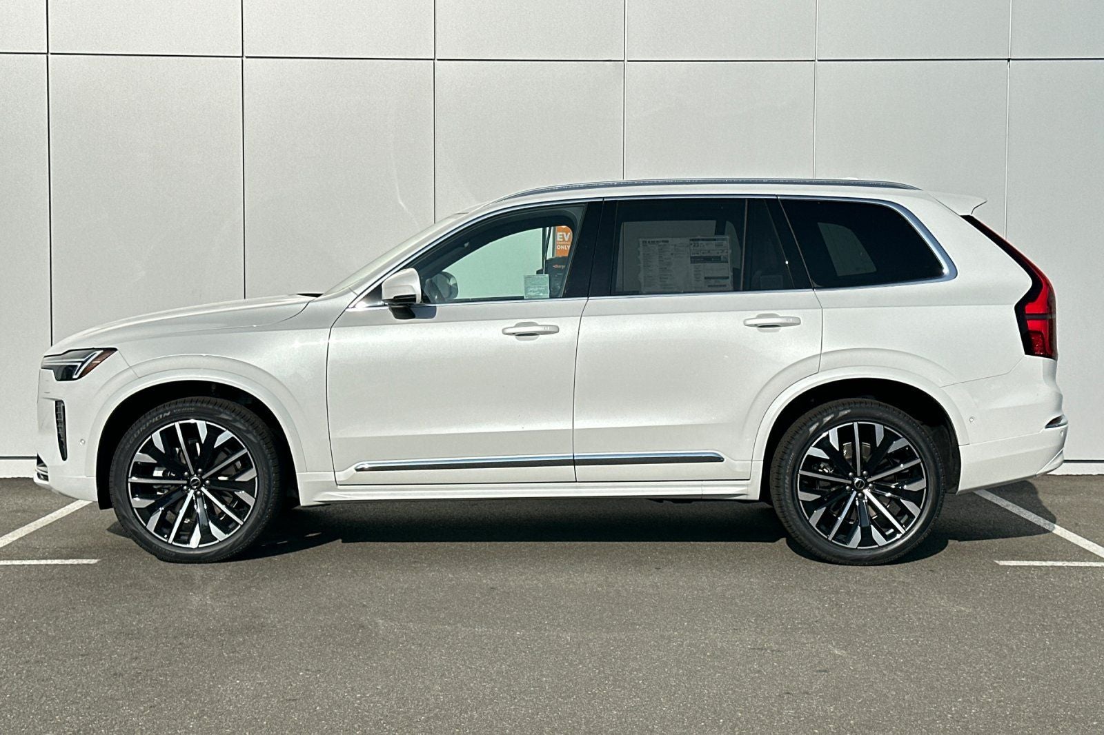 2026 Volvo XC90 B6 Plus 7-Seater