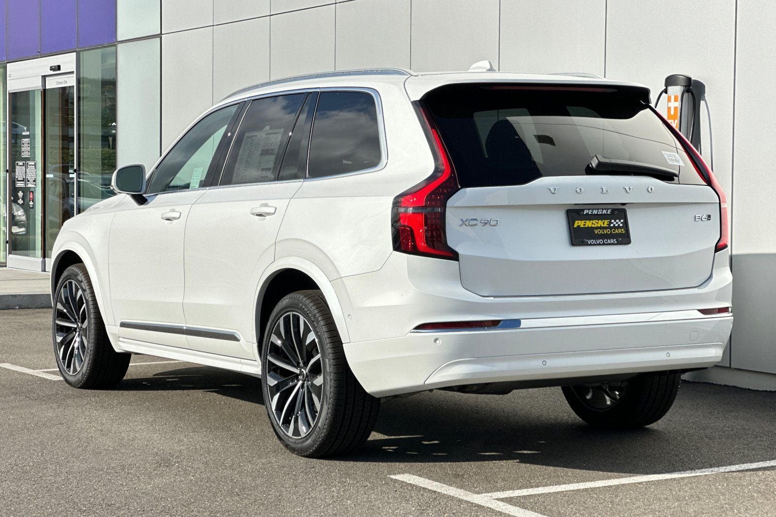 2026 Volvo XC90 B6 Plus 7-Seater