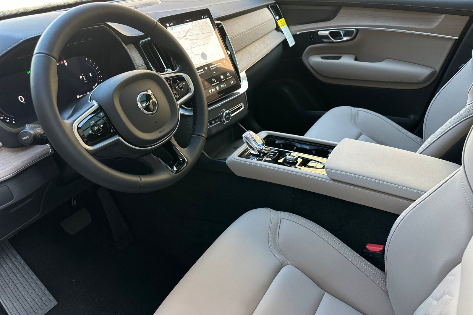 2026 Volvo XC90 B6 Plus 7-Seater