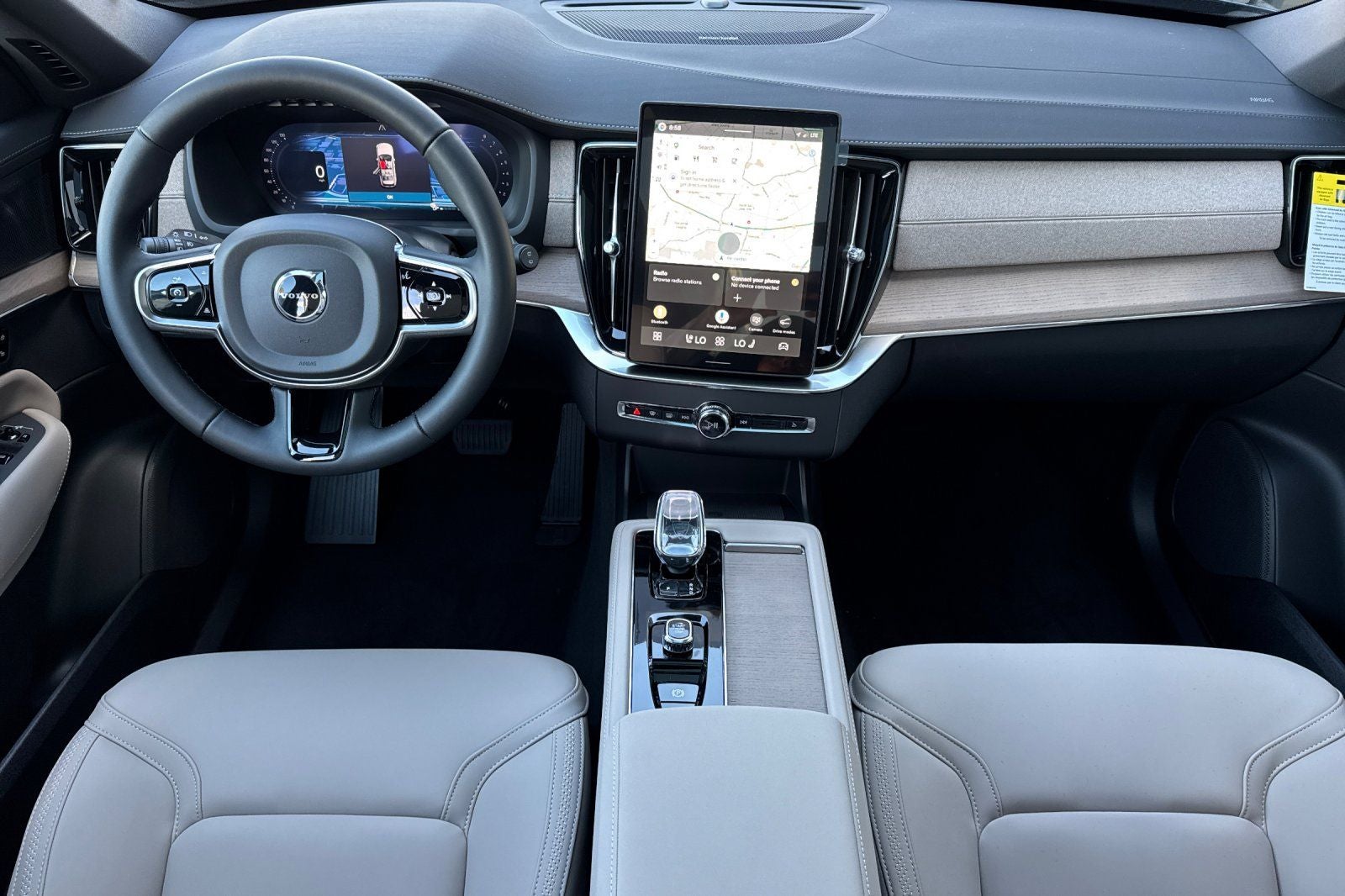 2027 Volvo XC90 B6 Plus 7-Seater