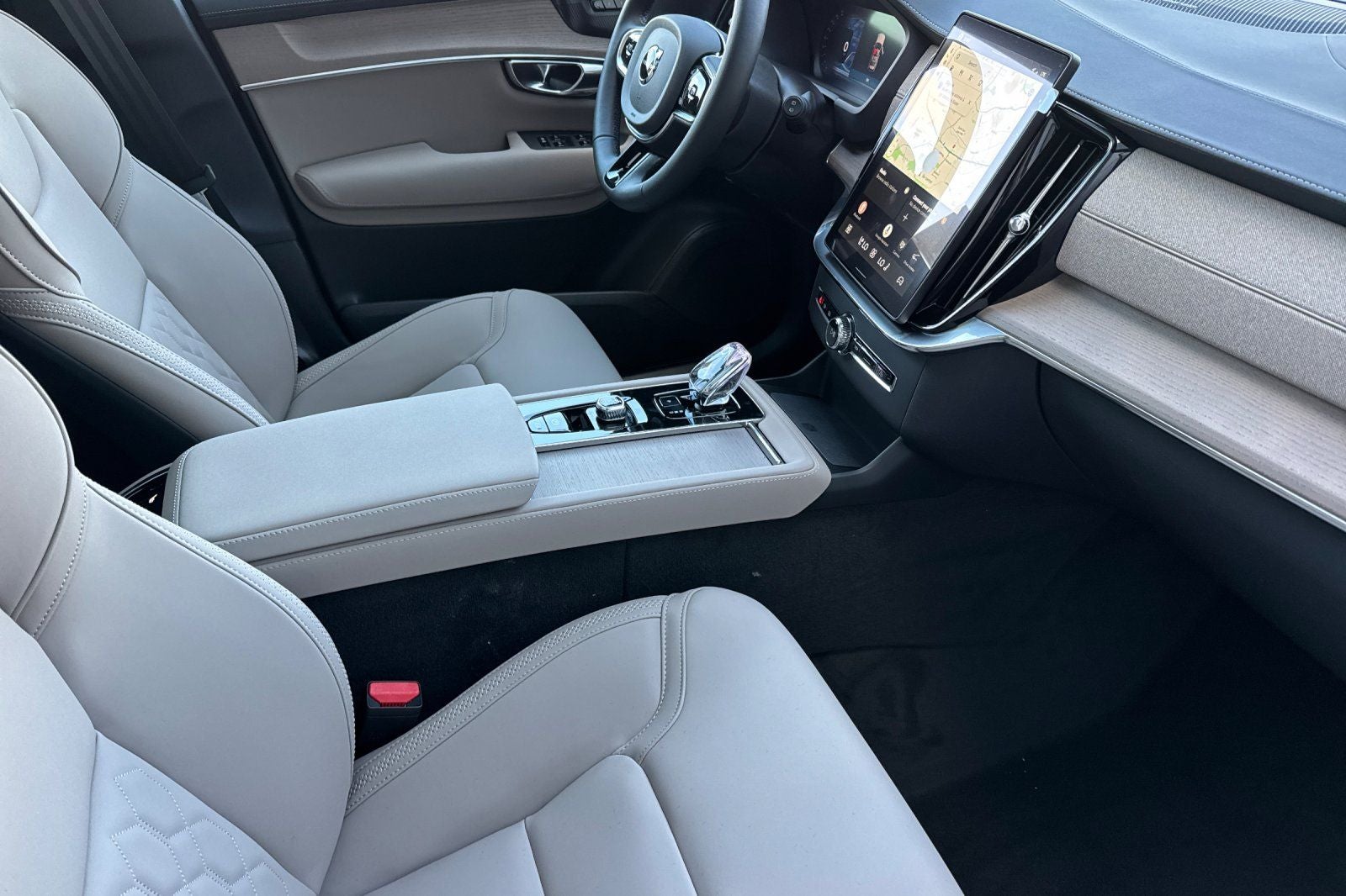 2027 Volvo XC90 B6 Plus 7-Seater