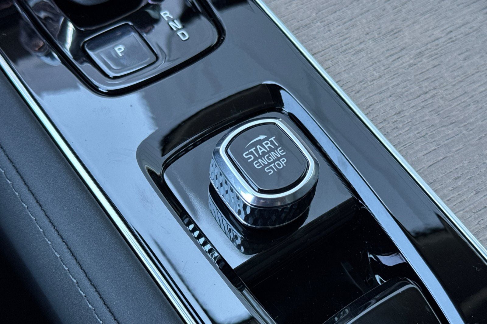 2027 Volvo XC90 B6 Plus 7-Seater